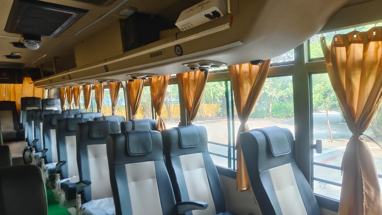 VM TRAVELS Gallery Image